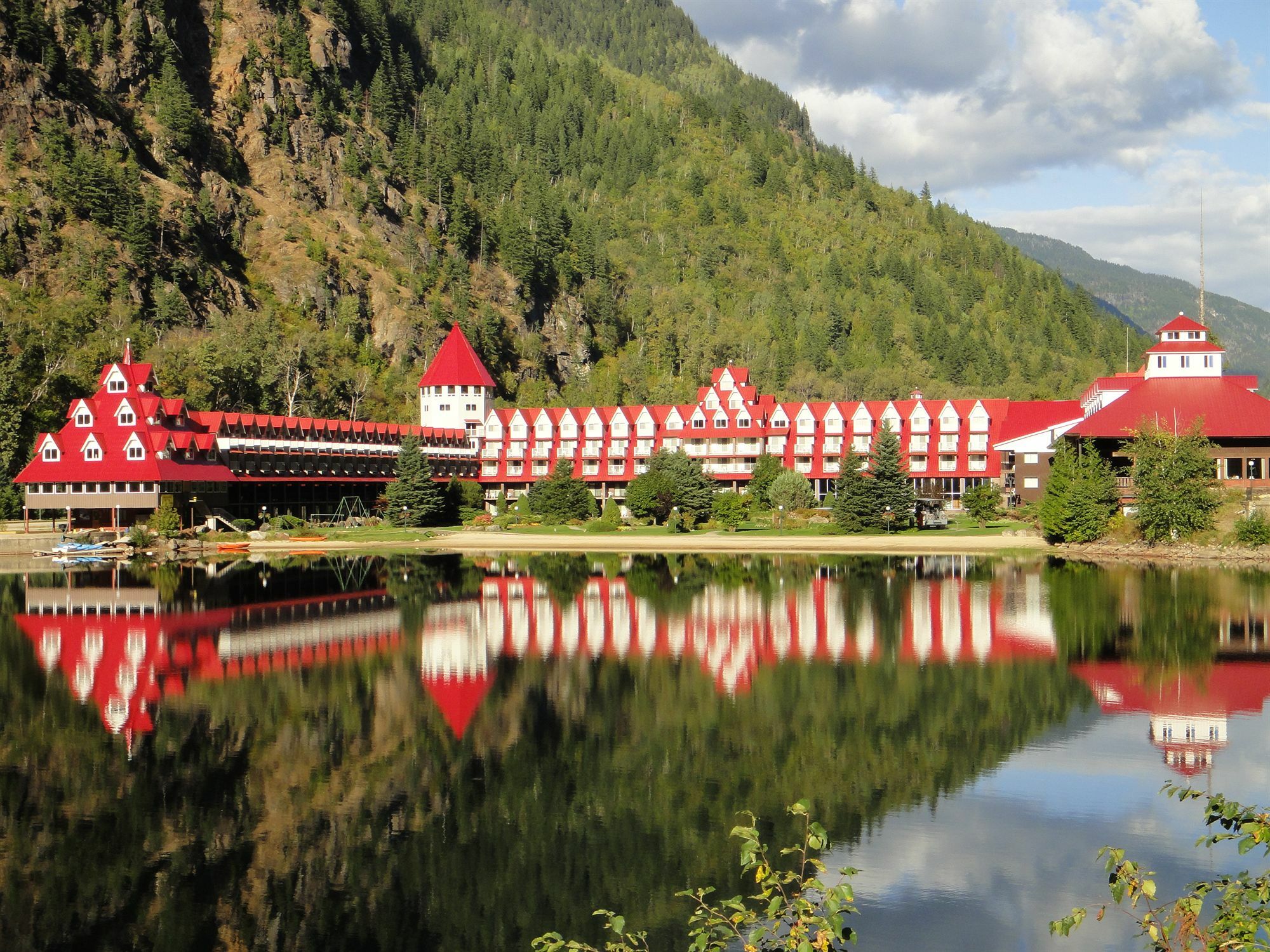 Three Valley Lake Chateau Revelstoke Exteriör bild